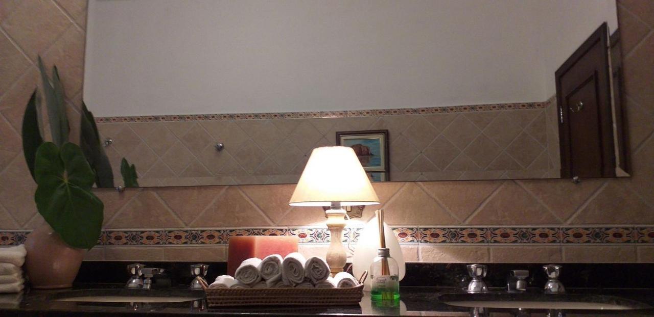 Elephant Guesthouse Beira Mar - Suites Com Cafe Da Manha 伊利亚贝拉 外观 照片